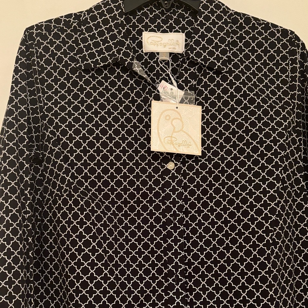 Pappagallo Black and White Geometric Blouse